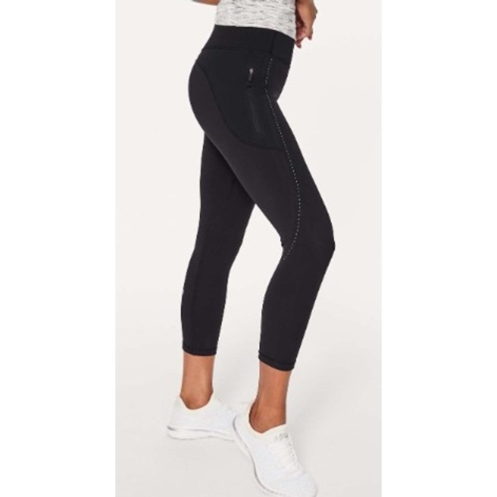 Lululemon Extra Mile Crop Reflective‎ 23" Leggings Black Size 4
